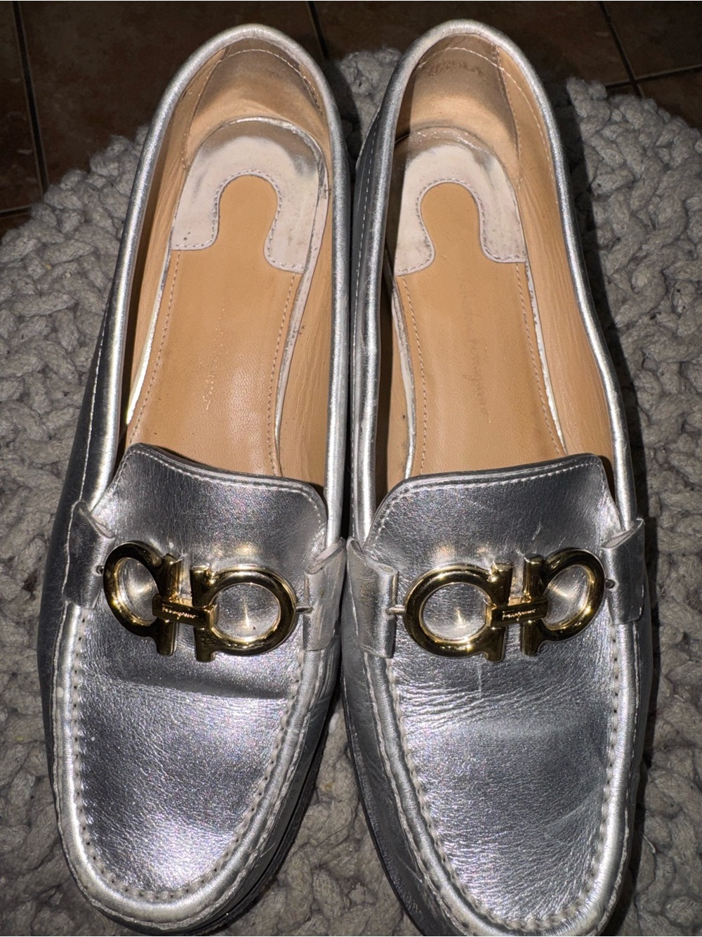 SALVATORE FERRAGAMO Silver Rolo Gancini Loafers 7.5D - Picture 3 of 9